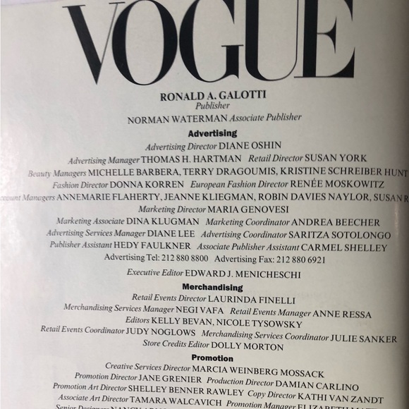 Vogue MAY 1994 GEENA DAVIS COVER - Picture 4 of 14